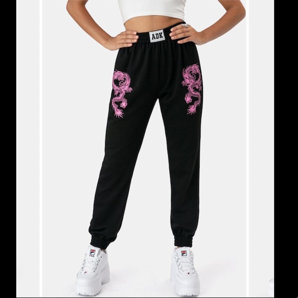 *NWT* Tokyo Sweatpants